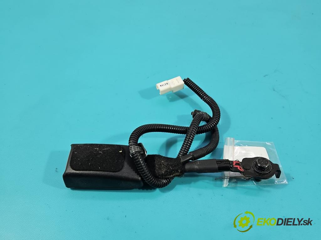 Kia Sorento III 2014-2020 2.0 crdi D4HA: 185 hp automatic 136 kW 1999 cm3 5- stěna bezpečnost přední levý 88830C505WK