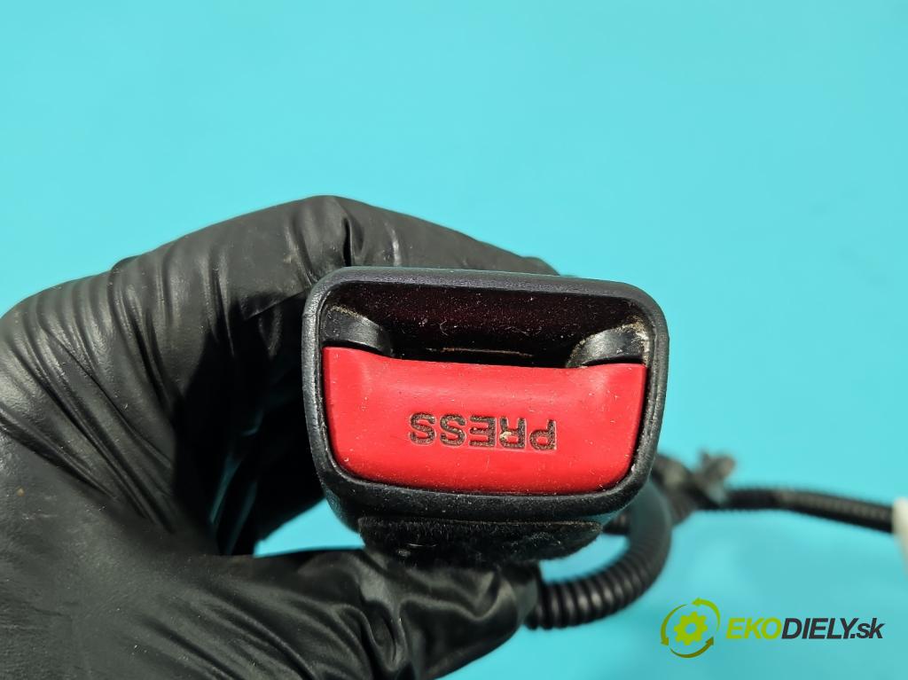 Kia Sorento III 2014-2020 2.0 crdi D4HA: 185 hp automatic 136 kW 1999 cm3 5- stěna bezpečnost přední levý 88830C505WK