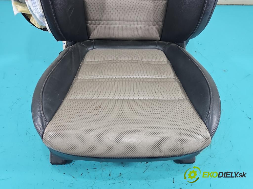 Kia Sorento III 2014-2020 2.0 crdi 185 HP automatic 136 kW 1999 cm3 5- Sedačka pravý  (Sedadlo)