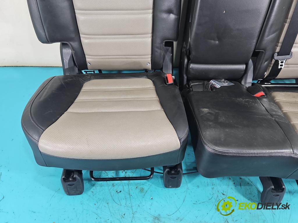 Kia Sorento III 2014-2020 2.0 crdi 185 HP automatic 136 kW 1999 cm3 5- Pohovka: zadné (Sedadlo)