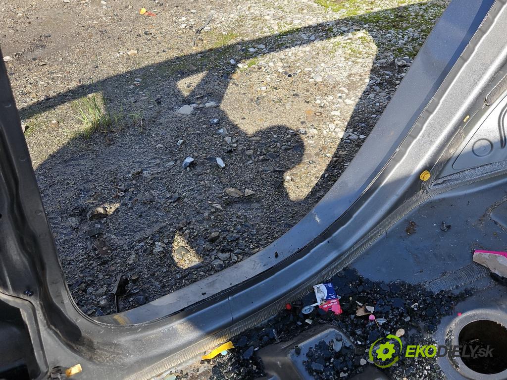 Jeep Grand Cherokee WK2 IV 2010-2021 3.0 CRD 241KM automatic 177 kW 2987 cm3 5- práh pravý  (Karoserie ostatní)