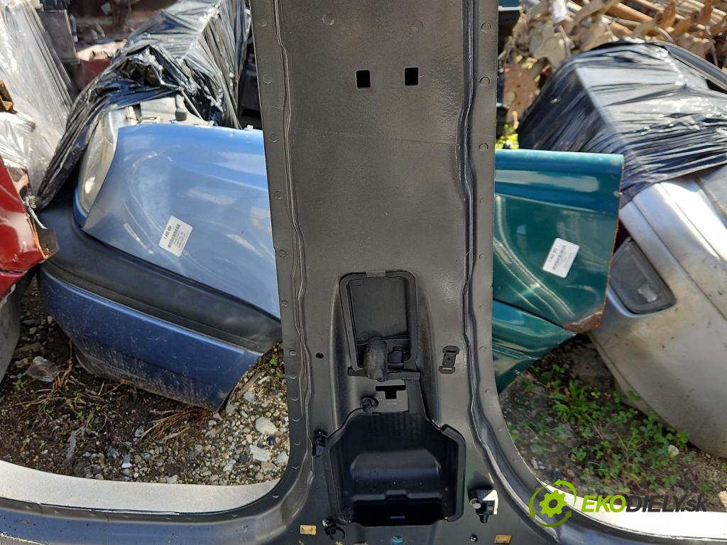 Jeep Grand Cherokee WK2 IV 2010-2021 3.0 CRD 241KM automatic 177 kW 2987 cm3 5- práh levý  (Karoserie ostatní)