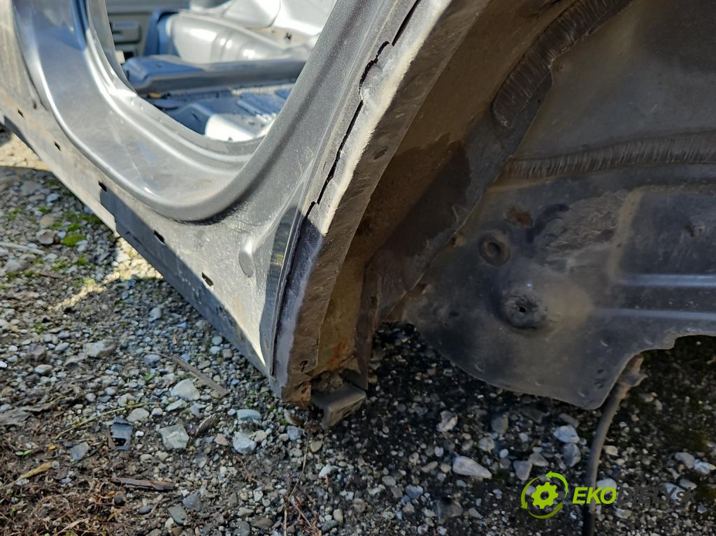 Jeep Grand Cherokee WK2 IV 2010-2021 3.0 CRD 241KM automatic 177 kW 2987 cm3 5- práh levý  (Karoserie ostatní)