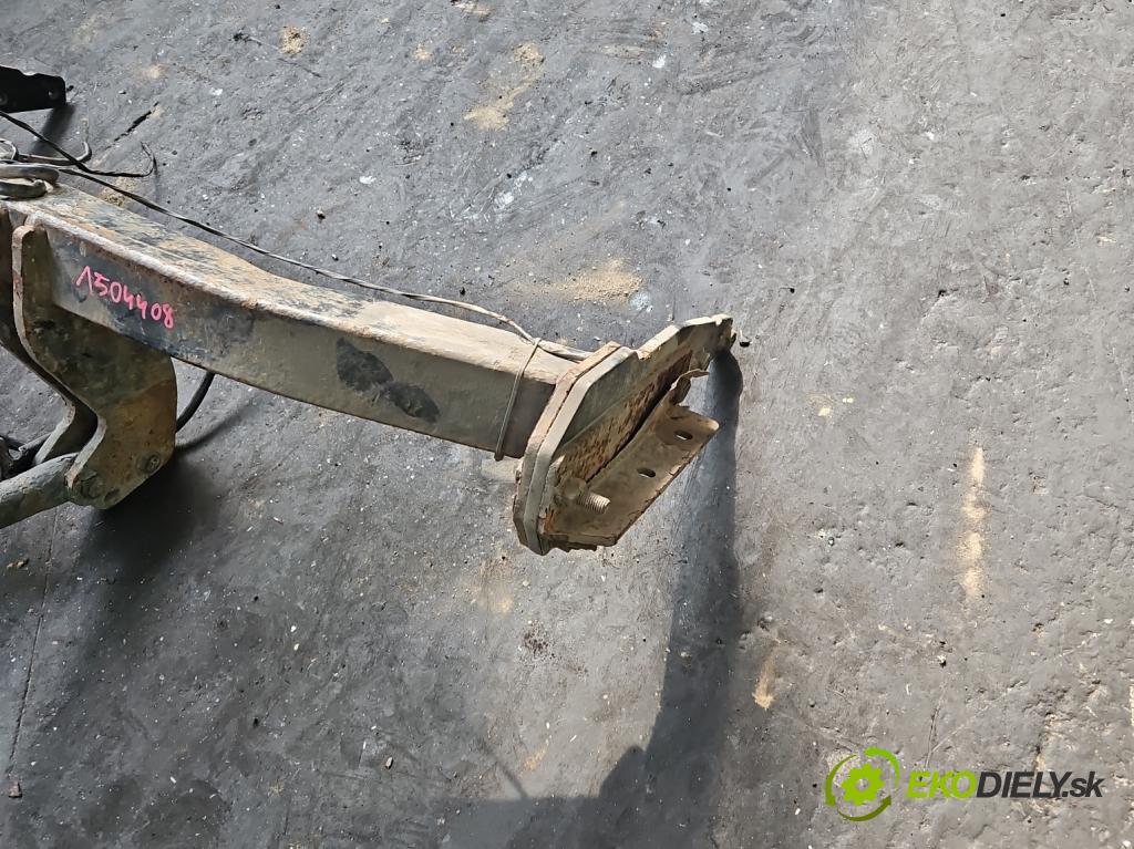 Jeep Grand Cherokee WK2 IV 2010-2021 3.0 CRD 241KM automatic 177 kW 2987 cm3 5- Hák: vlečení:  (Ťažné zariadenie)