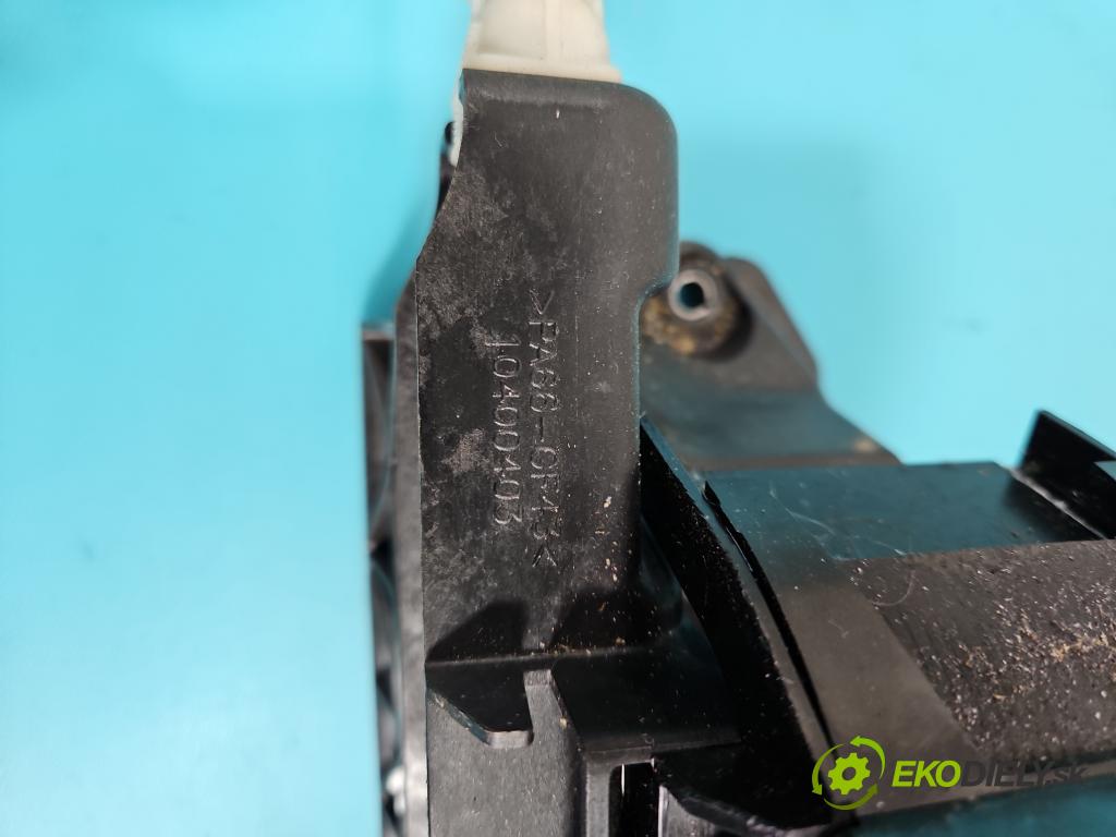 Jeep Grand Cherokee WK2 IV 2010-2021 3.0 CRD 241KM automatic 177 kW 2987 cm3 5- Páka: Změny: stupeň,rýchlosť P52124792AB (Rýchlostná páka (kulisa))