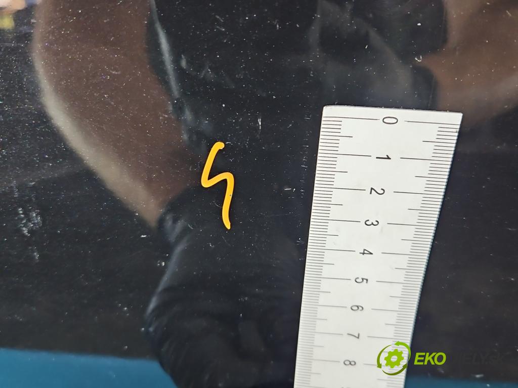 Fiat Bravo II 2007-2014 1.9 jtd 120 hp manual 88 kW 1910 cm3 5- dveře přední levé  (Klika dveří ostatní)