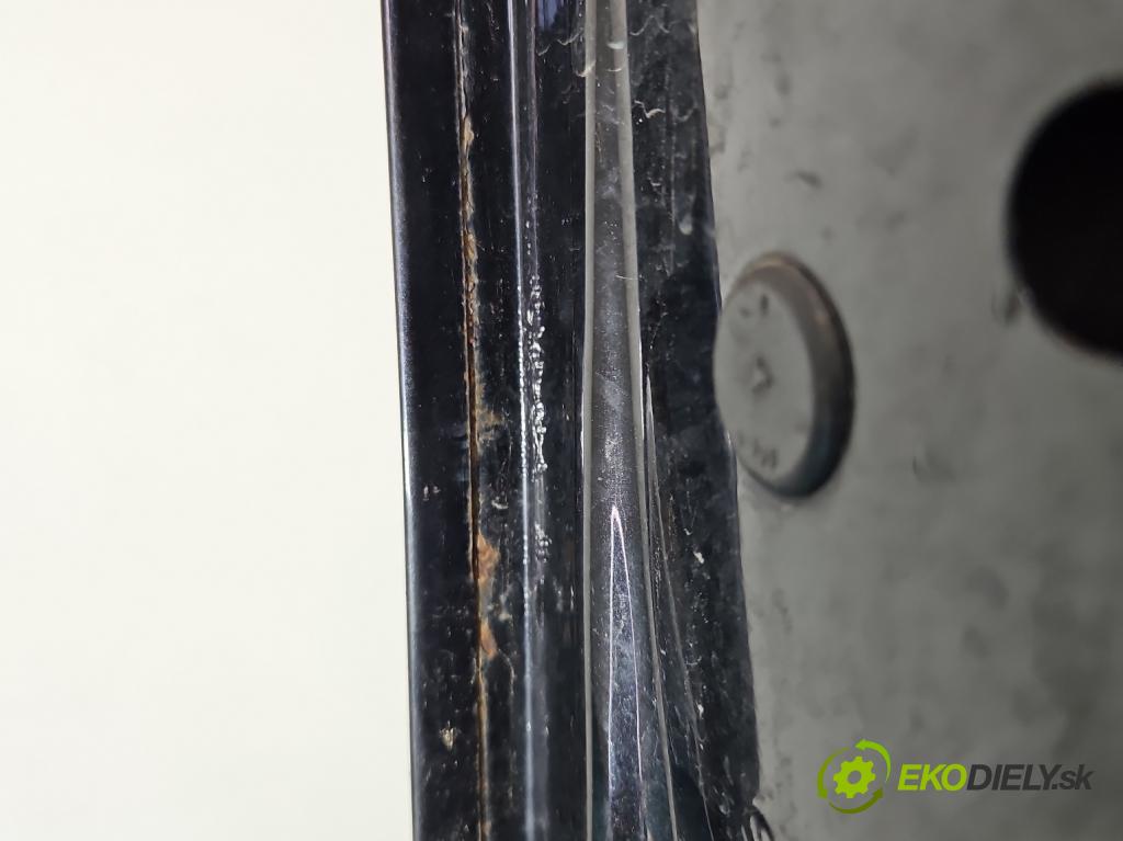 Fiat Bravo II 2007-2014 1.9 jtd 120 hp manual 88 kW 1910 cm3 5- dveře přední levé  (Klika dveří ostatní)