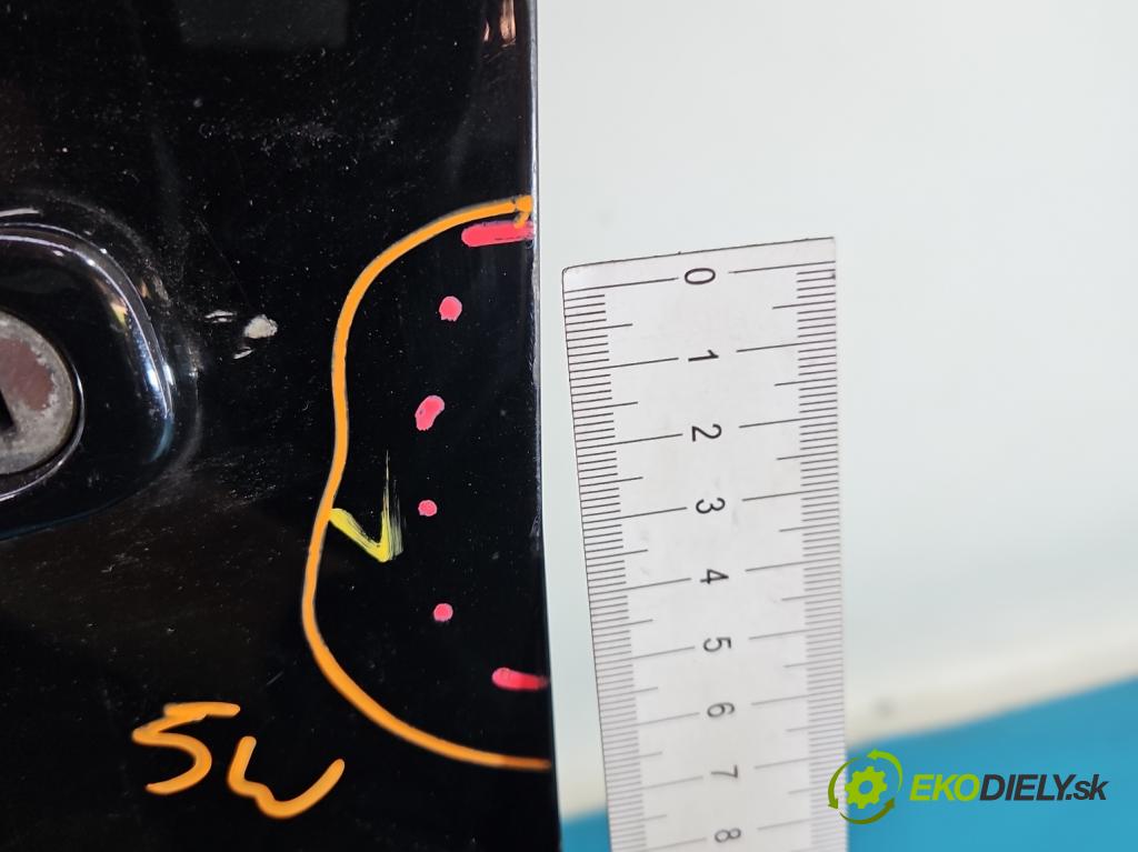 Fiat Bravo II 2007-2014 1.9 jtd 120 hp manual 88 kW 1910 cm3 5- dveře přední levé  (Klika dveří ostatní)