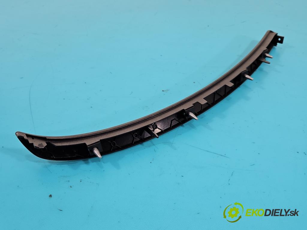 Alfa romeo 159 1.9 jtd 120 HP manual 88 kW 1910 cm3 5- lišta ozdobná vnitŕní: