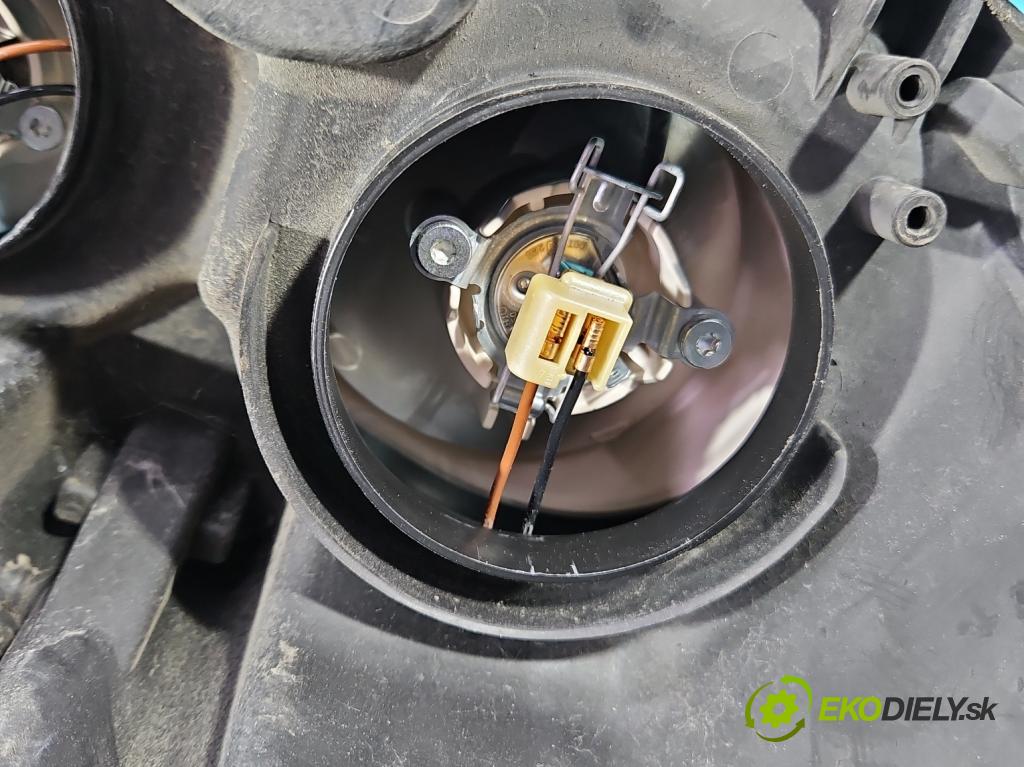 Ford S-max I 2006-2015 2.0 tdci 116 HP manual 85 kW 1997 cm3 5- Reflektor: ľavý 6M21-13W030-AJ (Kľučka dverí ostatné)