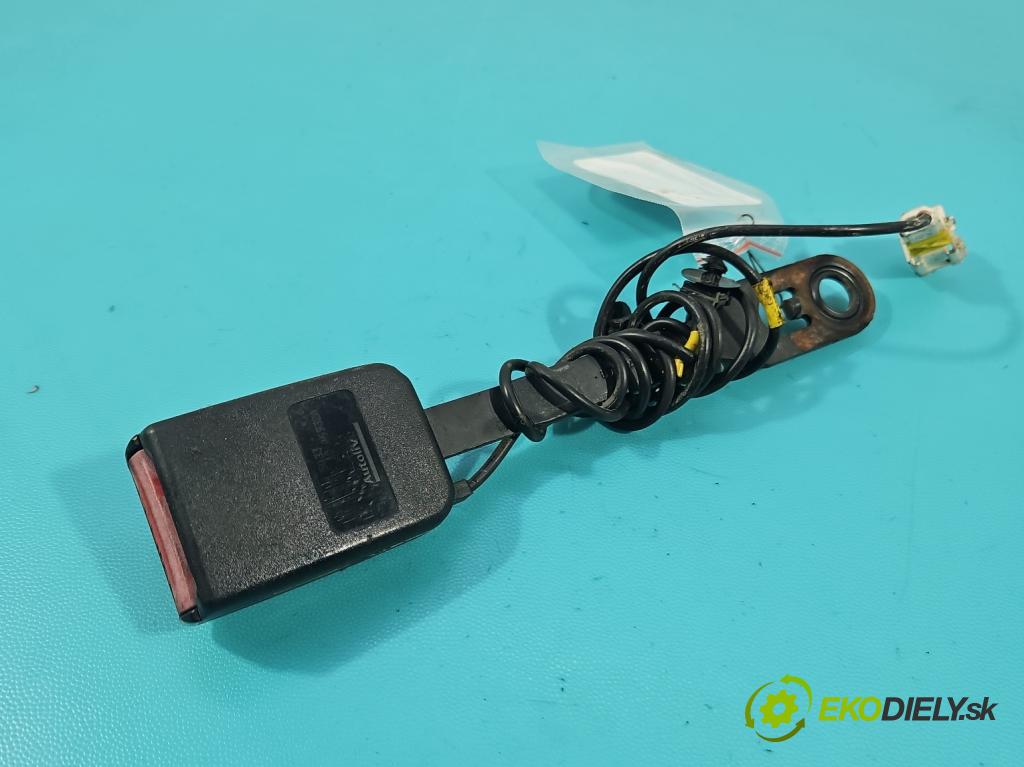 Peugeot 407 2.0 hdi 136hp manual 100 kW 1997 cm3 4- stěna bezpečnost přední levý 