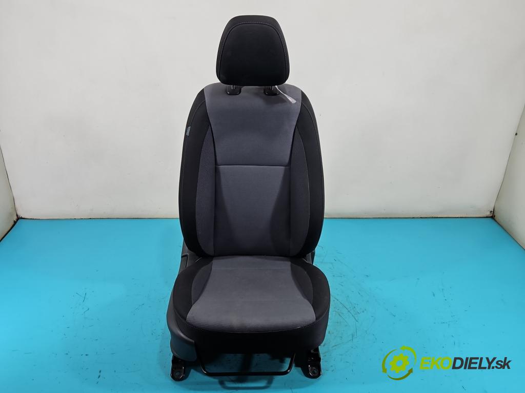 Hyundai i20 II 2014 -2020 1.2 16V 84KM manual 61,8 kW 1248 cm3 5- Sedačka pravý  (Sedadlo)