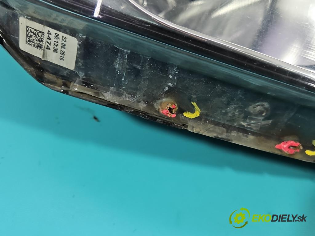 Hyundai i20 II 2014 -2020 1.2 16V 84KM manual 61.8 kW 1248 cm3 5- Reflektor: pravý 92102-C8000 (Svetlo predné pravé)