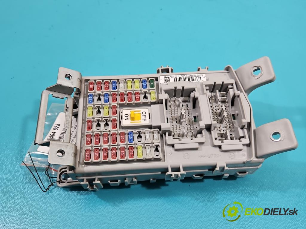 Hyundai i20 II 2014 -2020 1.2 16V 84KM manual 61,8 kW 1248 cm3 5- skříňka pojistková 91950-C8560 (Pojistková skříňka)