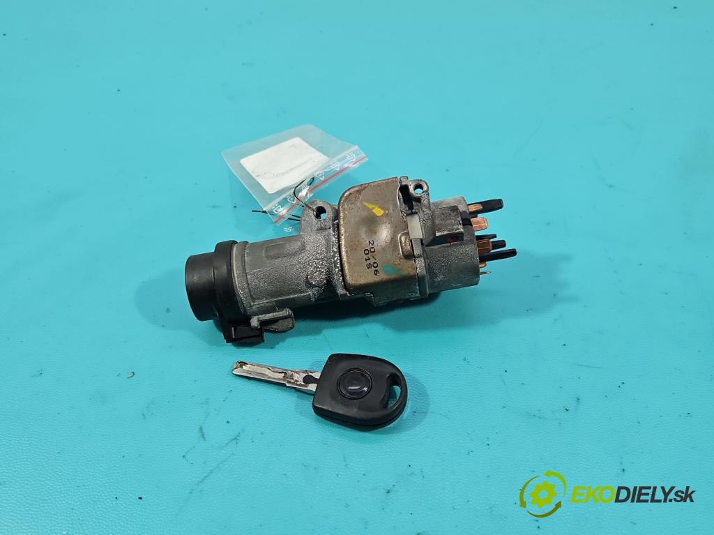 Vw Polo IV 9N 2001-2009 1.2 12V 64 HP manual 47 kW 1198 cm3 5- Spínačka 4B0905851N (Spínacia skrinka)