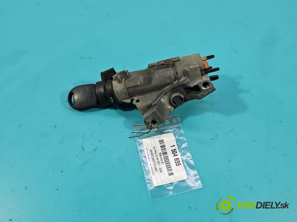 Vw Polo IV 9N 2001-2009 1.2 12V 64 HP manual 47 kW 1198 cm3 5- Spínačka 4B0905851N (Spínacia skrinka)