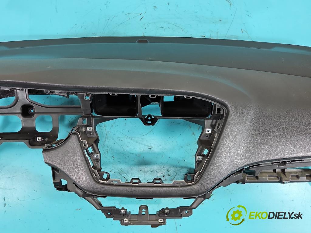 Hyundai i20 II 2014 -2020 1.2 16V 84KM manual 61.8 kW 1248 cm3 5- kokpit,přistrojova deska