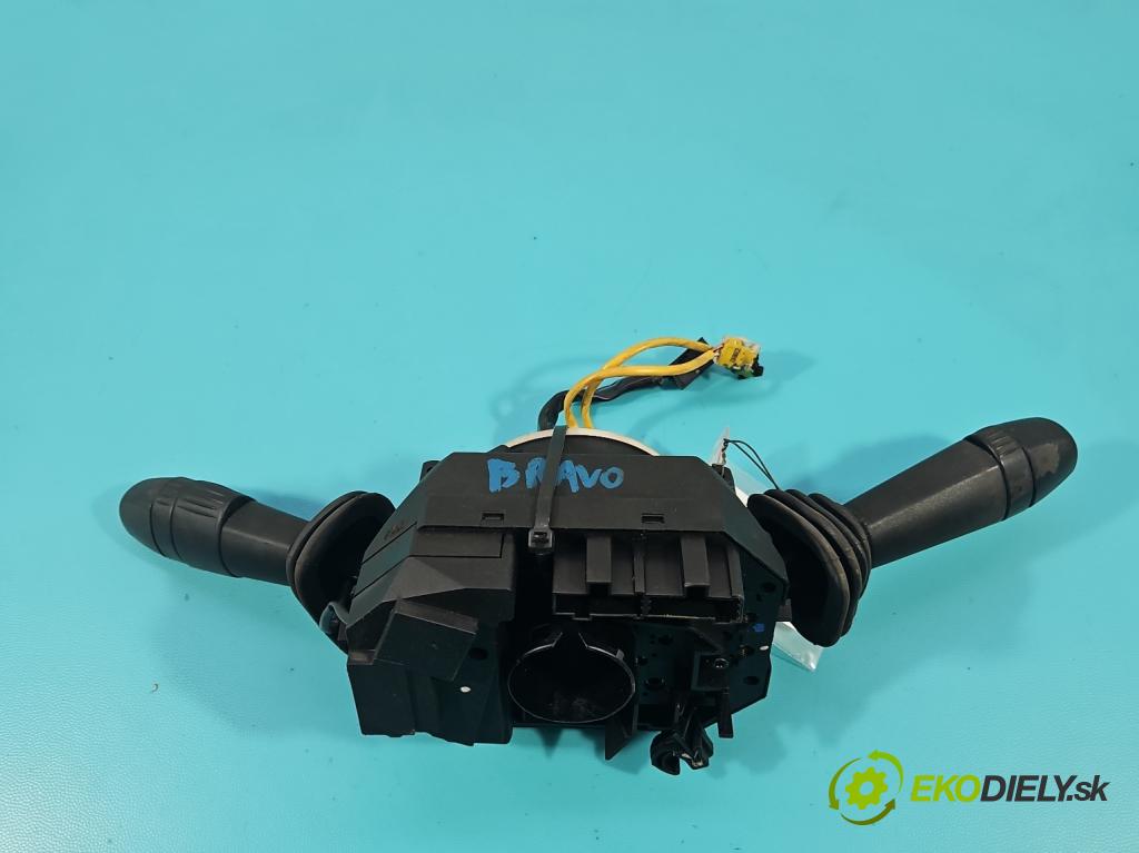 Fiat Bravo II 2007-2014 1.9 jtd 120 HP manual 88 kW 1910 cm3 5- prepínač komplex: 07354410080 (Prepínacie páčky pod volantom)