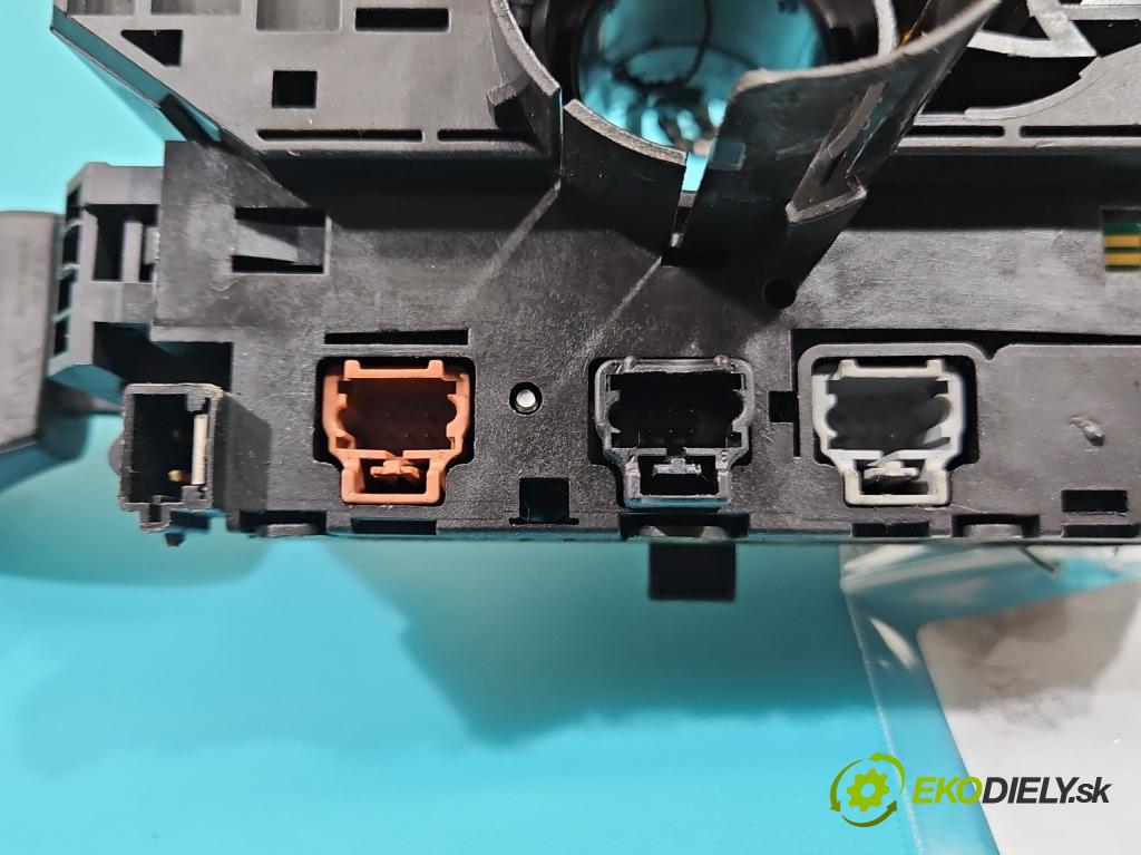 Peugeot 206 1.1 60 HP manual 44 kW 1124 cm3 5- prepínač komplex: 96439228XT (Prepínacie páčky pod volantom)