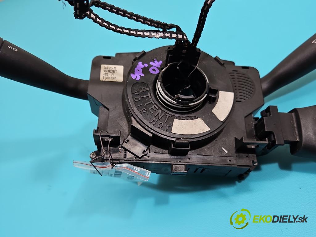 Peugeot 206 1.1 60 HP manual 44 kW 1124 cm3 5- prepínač komplex: 96439228XT (Prepínacie páčky pod volantom)