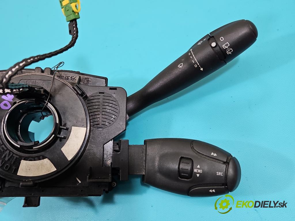 Peugeot 206 1.1 60 HP manual 44 kW 1124 cm3 5- prepínač komplex: 96439228XT (Prepínacie páčky pod volantom)