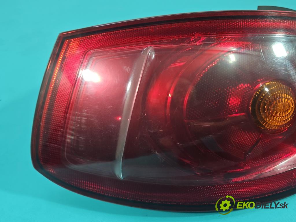 Fiat Bravo II 2007-2014 1.9 jtd 120 HP manual 88 kW 1910 cm3 5- svetlo / reflektor zadné ľavé  (Kľučka dverí ostatné)