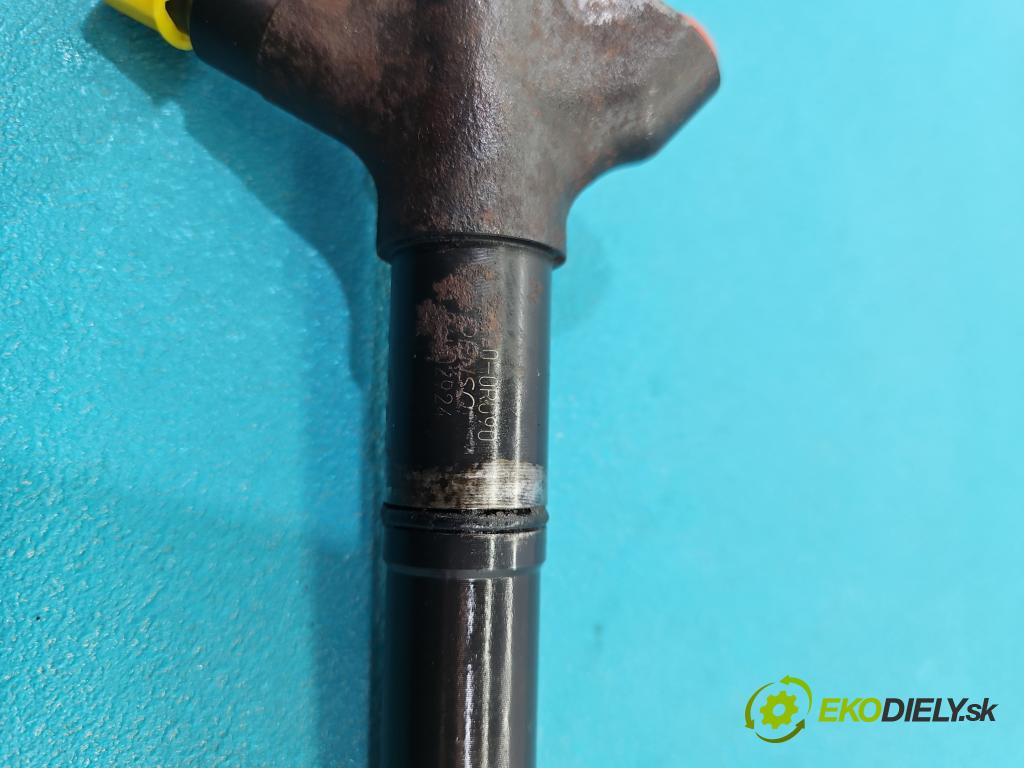 Toyota Avensis III T27 2009-2018 2.2 D-CAT 150 HP automatic 110 kW 2231 cm3 5- vstrek 23670-0R090 (Vstrekovač paliva)