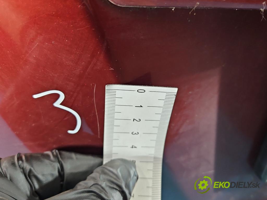 Mazda CX-9 3.7 V6 273KM: automatic 201 kW 3726 cm3 5- zadní kufrové dveře  (Zadní kapota (kufr))