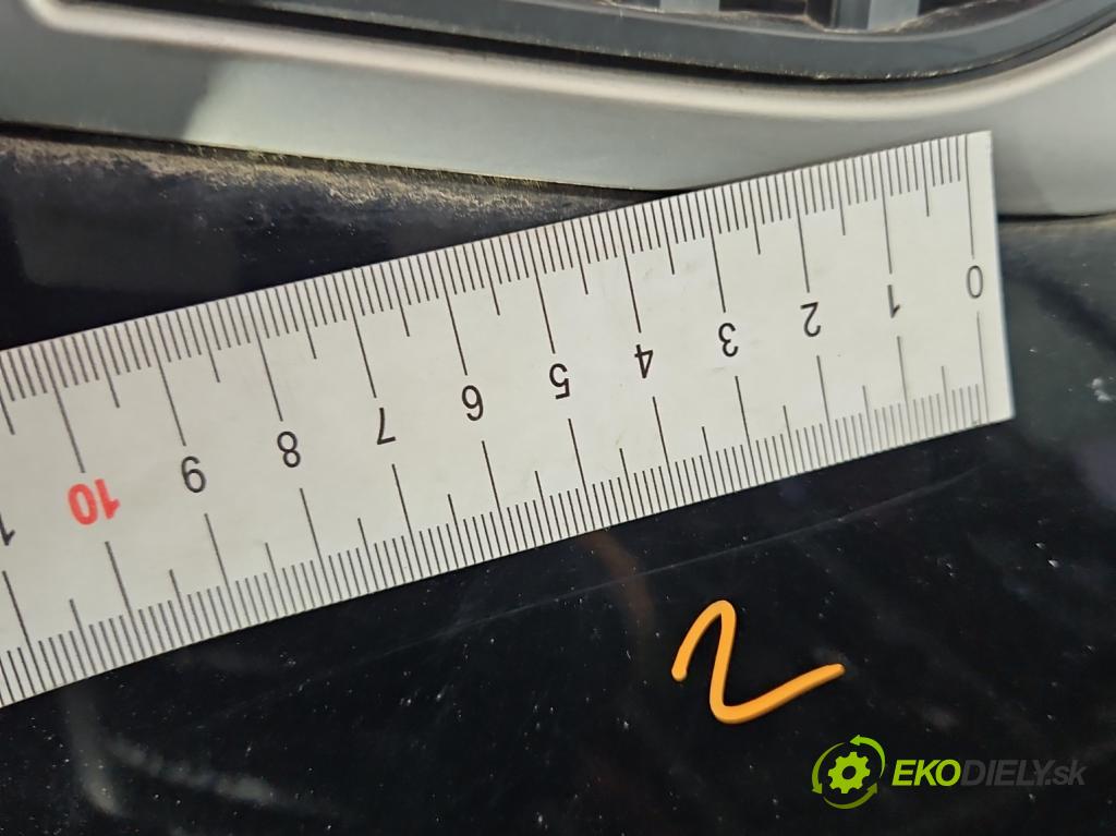 Chevrolet Captiva 2.2 VCDI 184 hp automatic 135 kW 2231 cm3 5- blatnik přední pravý  (Klika dveří ostatní)