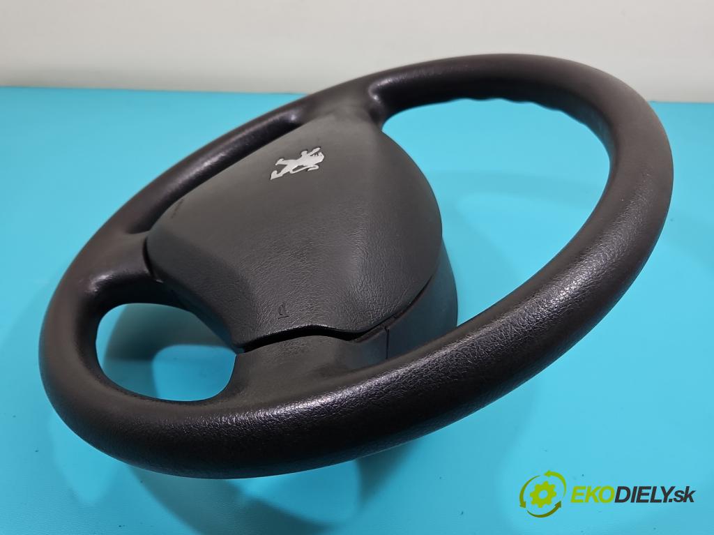 Peugeot 207 1.4 16V 95 HP manual 70 kW 1397 cm3 5- volant  (Volant)