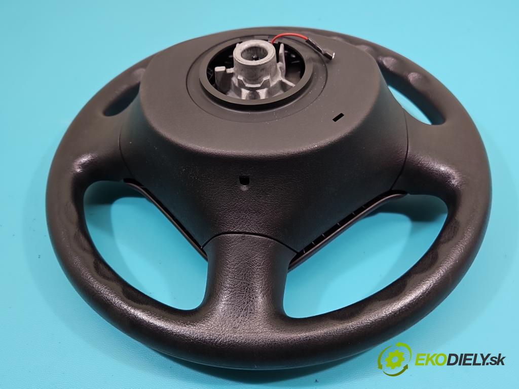 Peugeot 207 1.4 16V 95 HP manual 70 kW 1397 cm3 5- volant  (Volant)