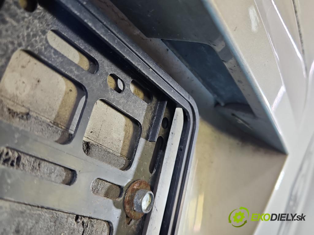 Peugeot 207 1.4 16V 95 hp manual 70 kW 1397 cm3 5- zadní kufrové dveře  (Zadní kapota (kufr))