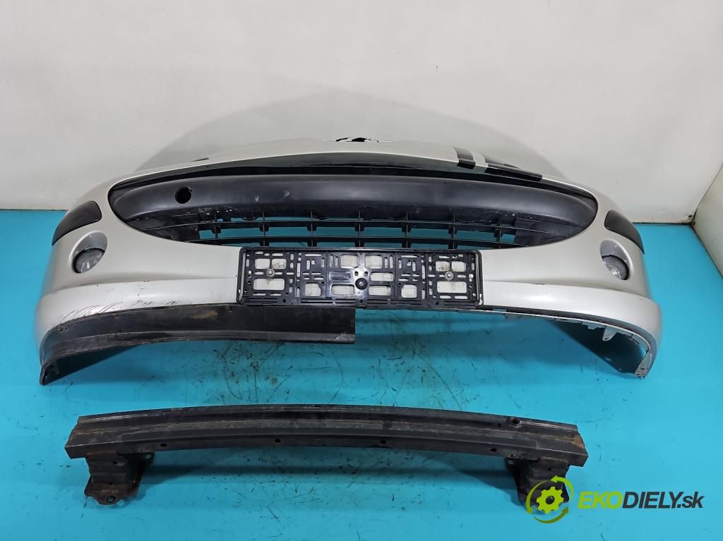 Peugeot 207 1.4 16V 95 hp manual 70 kW 1397 cm3 5- nárazník přední  (Klika dveří ostatní)