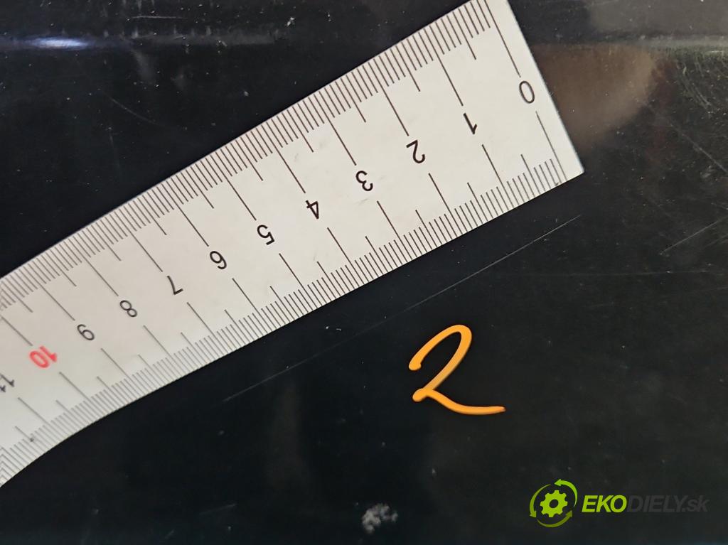 Peugeot 407 2.0 hdi 136hp manual 100 kW 1997 cm3 4- dveře zadní pravé  (Klika dveří ostatní)