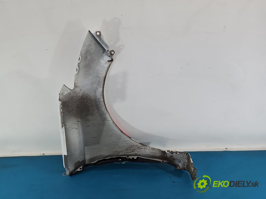 Hyundai i20 II 2014 -2020 1.2 16V 84KM manual 61,8 kW 1248 cm3 5- blatnik přední levý  (Levý přední blatník)