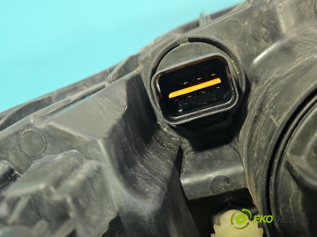 Chevrolet Captiva 2.2 VCDI 184hp automatic 135 kW 2231 cm3 5- Reflektor: pravý  (Svetlo predné pravé)