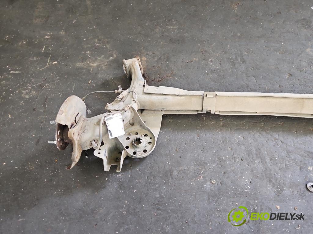 Hyundai i20 II 2014 -2020 1.2 16V 84KM manual 61.8 kW 1248 cm3 5- zadní výztuha  (Zadní výztuha)