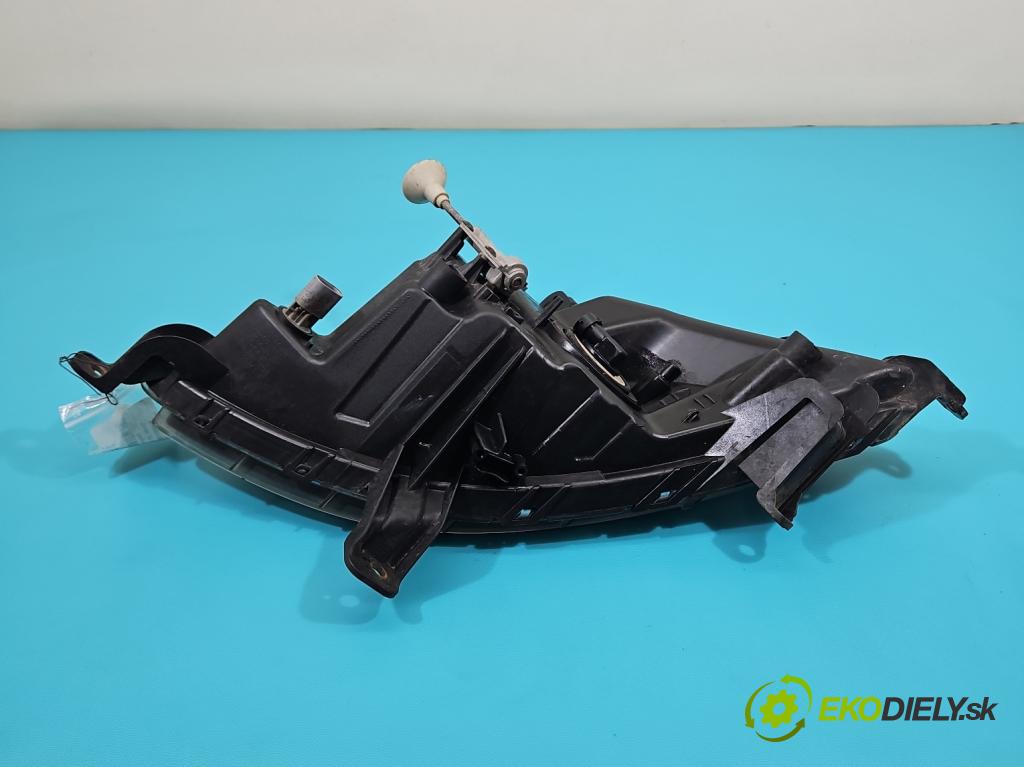 Hyundai I20 I 2008-2014 1.4 16V (G4FA) 101 hp automatic 74 kW 1396 cm3 5- Halogen levý  (Klika dveří ostatní)