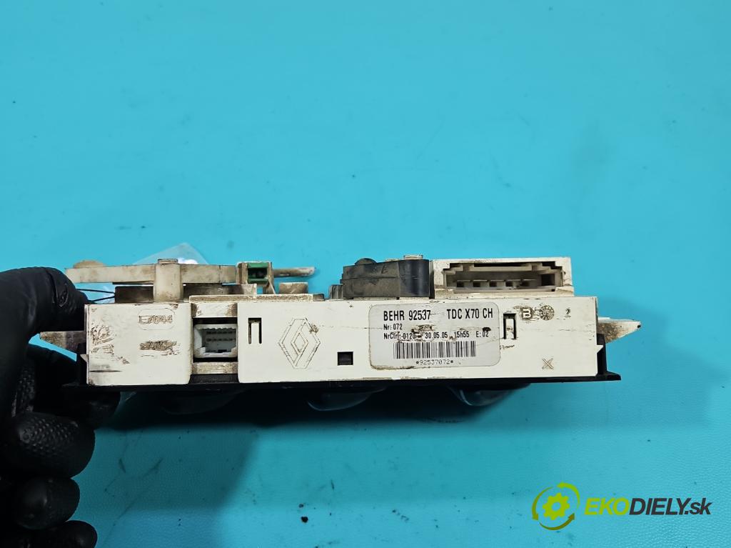 Renault Master II 1998-2010 2.5 dci 114 hp manual 84 kW 2463 cm3 5- palubní deska panel topení