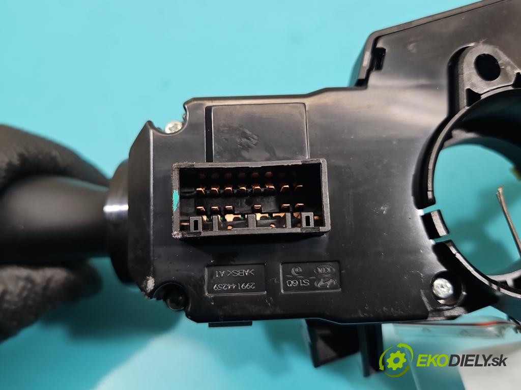 Kia Sorento III 2014-2020 2.0 crdi 185 HP automatic 136 kW 1999 cm3 5- prepínač komplex: 93403-C5960 (Prepínacie páčky pod volantom)