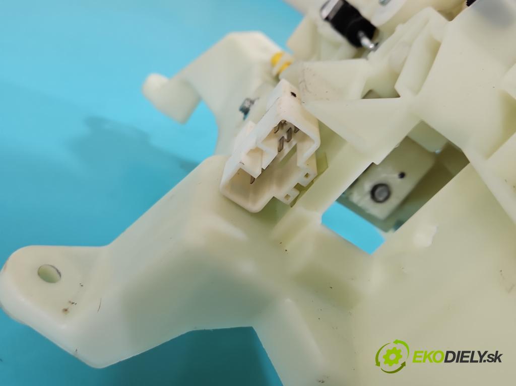 Kia Sorento III 2014-2020 2.0 crdi 185 HP automatic 136 kW 1999 cm3 5- Páka: Změny: stupeň,rýchlosť  (Rýchlostná páka (kulisa))