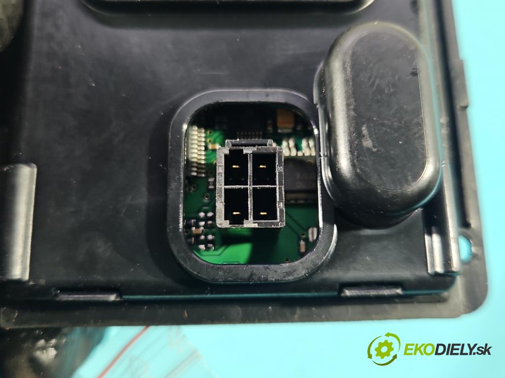 Vw Passat B6 2005-2010 2.0 tdi 170 HP automatic 125 kW 1968 cm3 5- střídač: xenon 7L6941330 (Riadiaca jednotka xenónu)