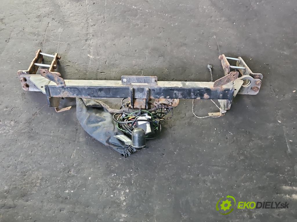 Kia Sorento III 2014-2020 2.0 crdi 185 hp automatic 136 kW 1999 cm3 5- oko tažné  (Tažné zařízení)