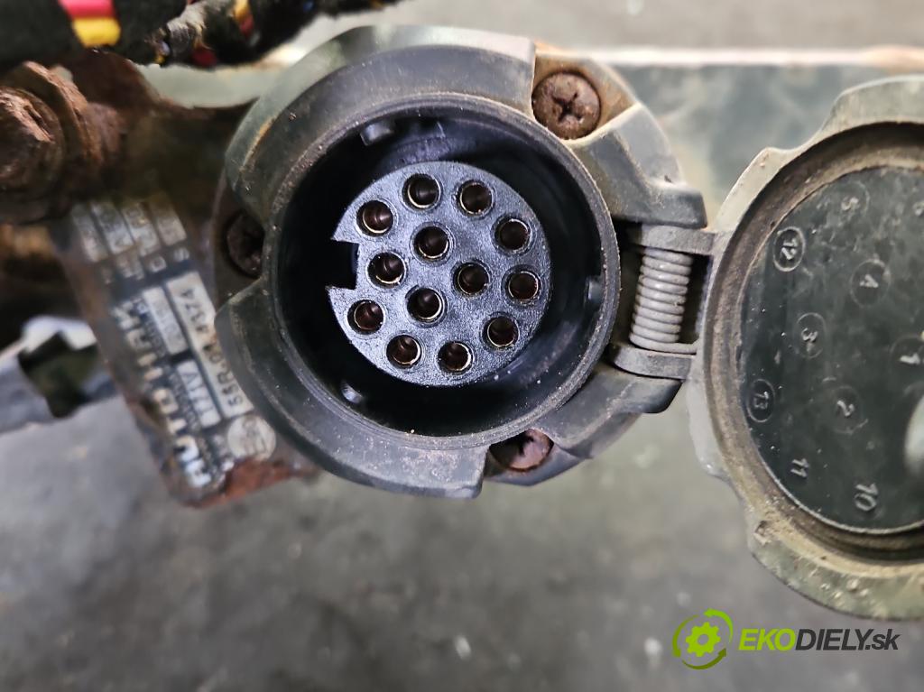 Kia Sorento III 2014-2020 2.0 crdi 185 hp automatic 136 kW 1999 cm3 5- oko tažné  (Tažné zařízení)