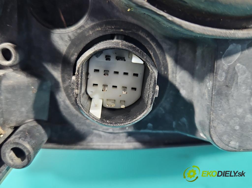 Fiat Bravo II 2007-2014 1.9 jtd 120 HP manual 88 kW 1910 cm3 5- Reflektor: pravý  (Svetlo predné pravé)