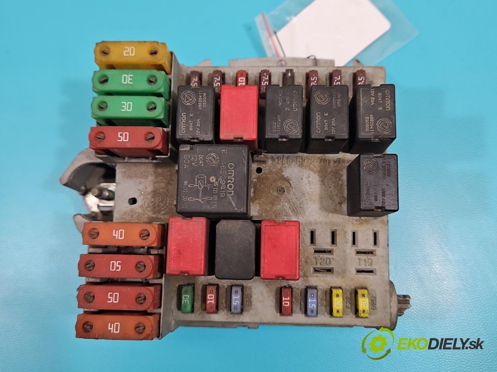 Fiat Bravo II 2007-2014 1.9 jtd 120 hp manual 88 kW 1910 cm3 5- skříňka pojistková 51775688 (Pojistková skříňka)