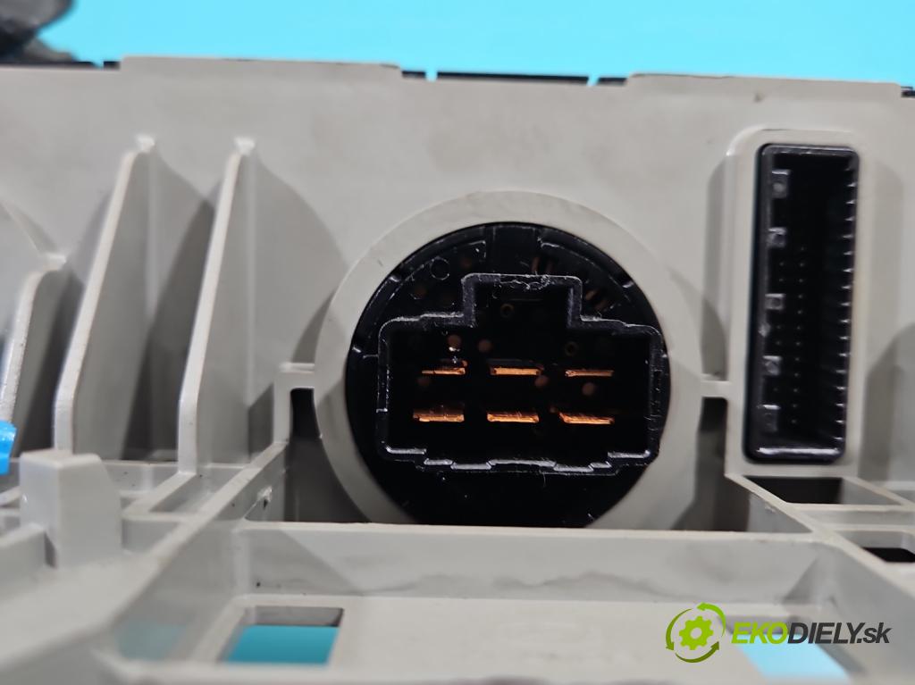 Hyundai I20 I 2008-2014 1.4 16V (G4FA) 101 hp automatic 74 kW 1396 cm3 5- palubní deska panel topení 97250-4P540