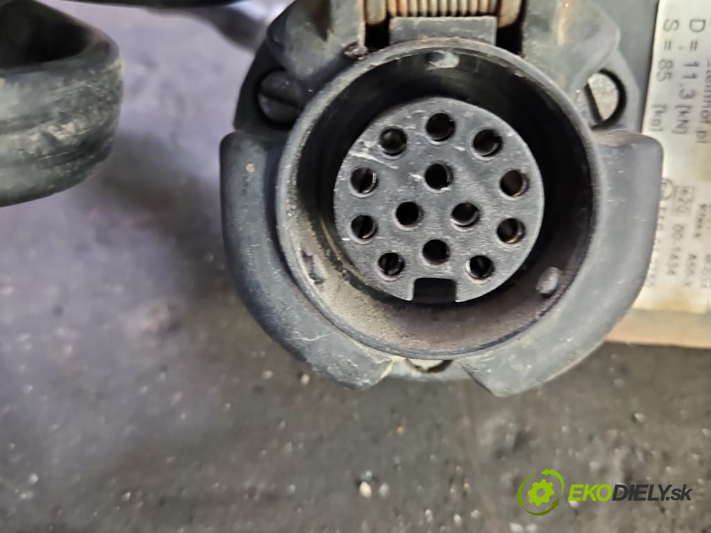 Mazda CX-9 3.7 V6 273KM: automatic 201 kW 3726 cm3 5- oko tažné  (Tažné zařízení)