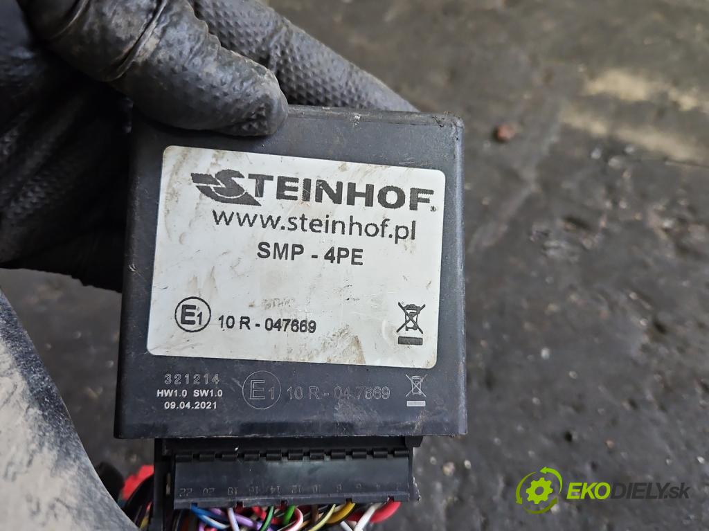 Mazda CX-9 3.7 V6 273KM: automatic 201 kW 3726 cm3 5- oko tažné  (Tažné zařízení)