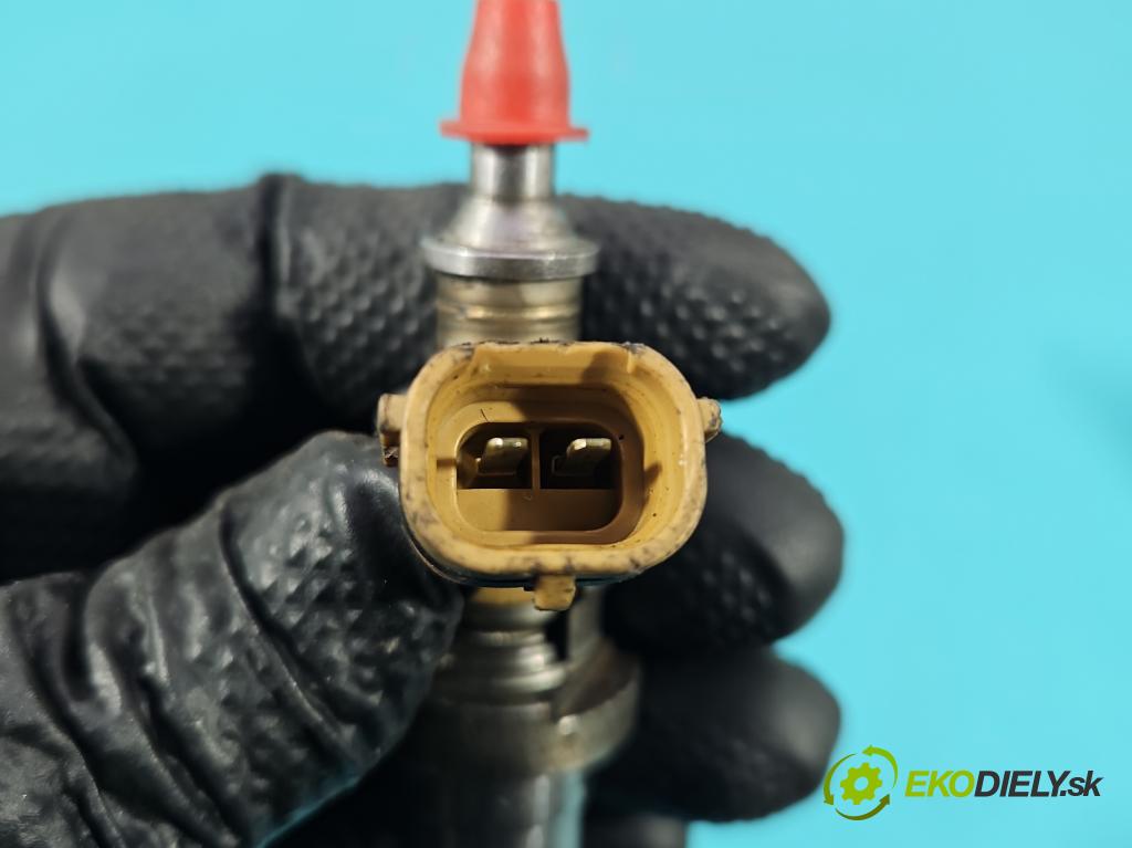 Toyota Rav4 III 2005-2012 2.2 D-CAT 177 HP manual 130 kW 2231 cm3 5- vstrek 23710-26011 (Vstrekovač paliva)